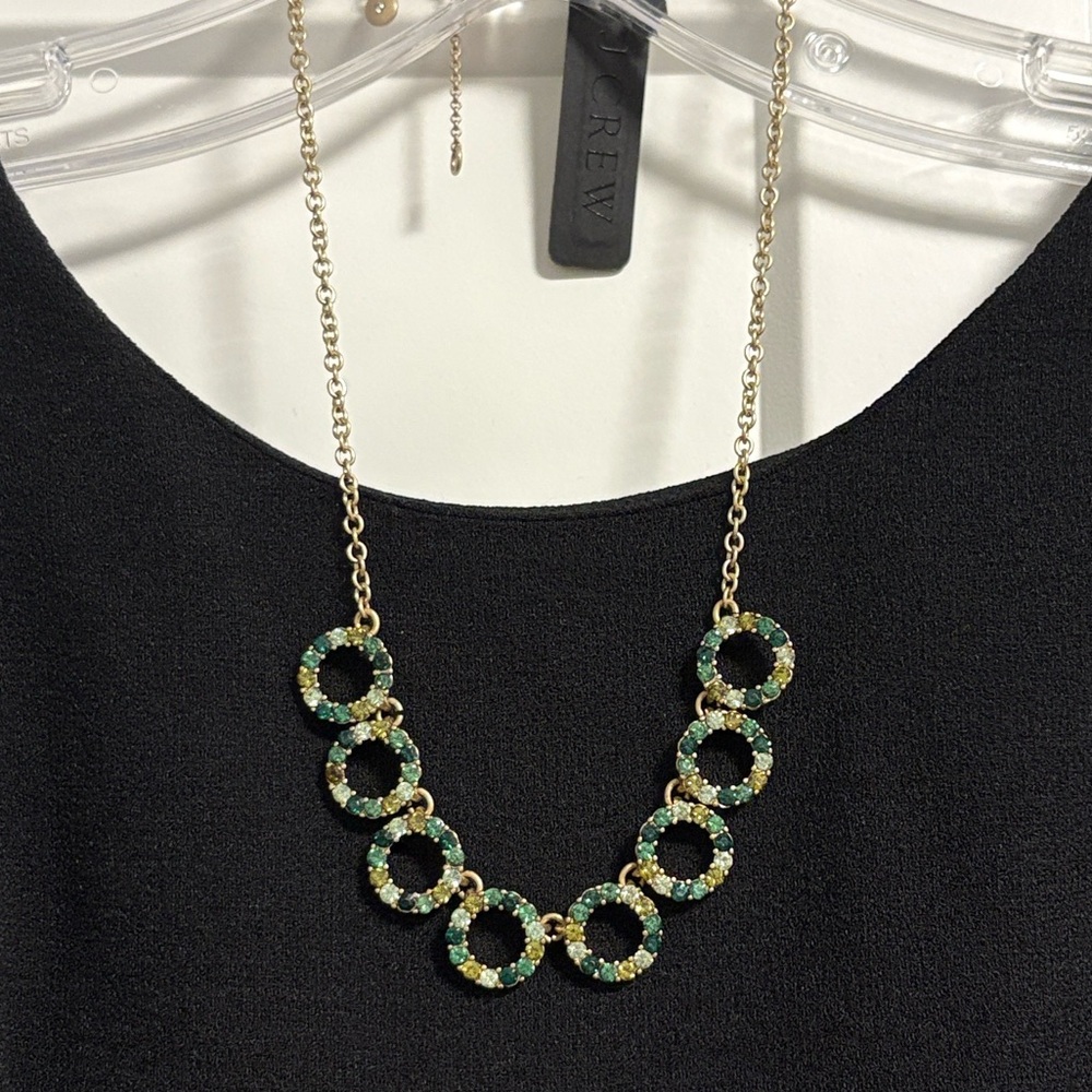NWT [J. Crew] Green/Gold Gemstone Crystal Wreath Statement Adjustable Necklace - Picture 5 of 10